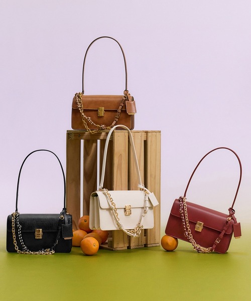 CHARLES & KEITH(チャールズ & キース)の「Acelynn エイスリン ロープチェーンショルダーバッグ(ショルダーバッグ・レディース・ブラック/バーガンディー/ダークブラウン系3・M)」の6枚目の写真