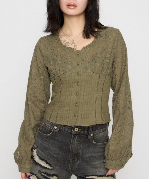 LAGUA GEM（ラグアジェム）の「FRILL NECK COTTON ブラウス（シャツ/ブラウス・レディース・ブラック/カーキ/ホワイト・FREE）」の3枚目の写真