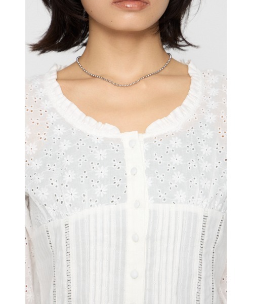 LAGUA GEM（ラグアジェム）の「FRILL NECK COTTON ブラウス（シャツ/ブラウス・レディース・ブラック/カーキ/ホワイト・FREE）」の22枚目の写真