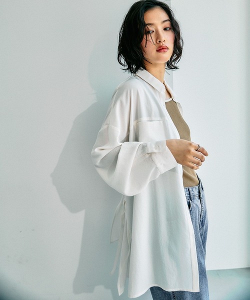 LEPSIM（レプシィム）の「マルメリウエストリボン長袖シャツ　633064（シャツ/ブラウス・レディース・ネイビー/カーキブラウン/ブラック/アイボリー・FREE）」の2枚目の写真