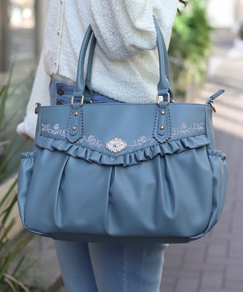 axes femme（アクシーズファム）の「ローズ刺繍フリルＡ４トート（トートバッグ・レディース・ブラック/ピンク/ブルー・FREE）」の3枚目の写真