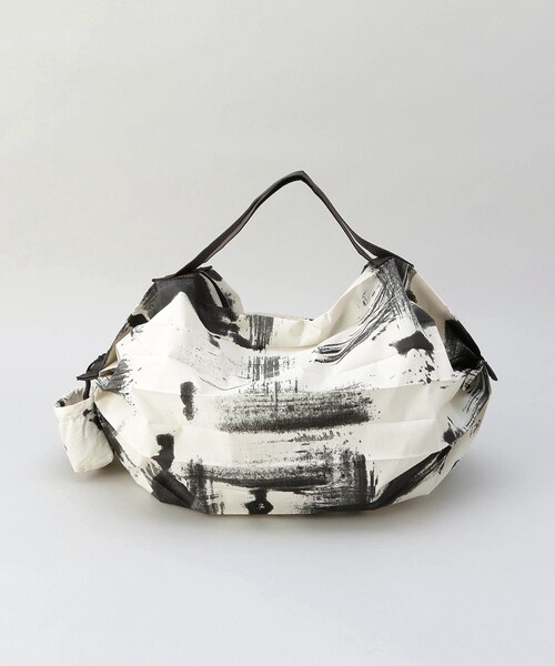212 KITCHEN STORE(トゥワントゥキッチンストア)の「パッカブルバッグ8L ホワイトバーチ <Shupatto シュパット>(エコバッグ/サブバッグ・レディース・その他・00)」の2枚目の写真