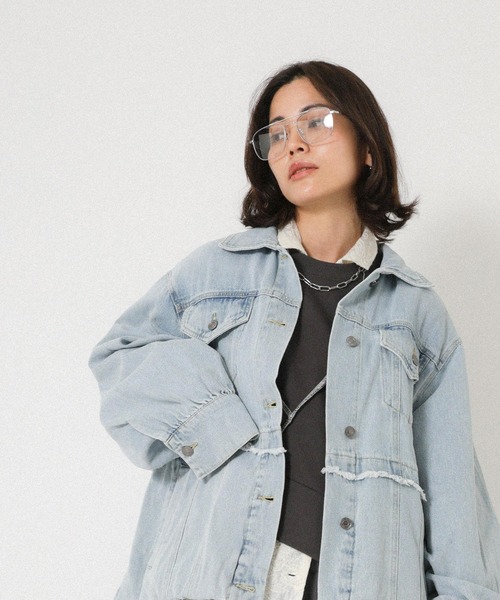 Floran（フローラン）の「デニムツイルブルゾン（デニムジャケット・レディース・ブルー/ライトブルー・FREE）」の2枚目の写真