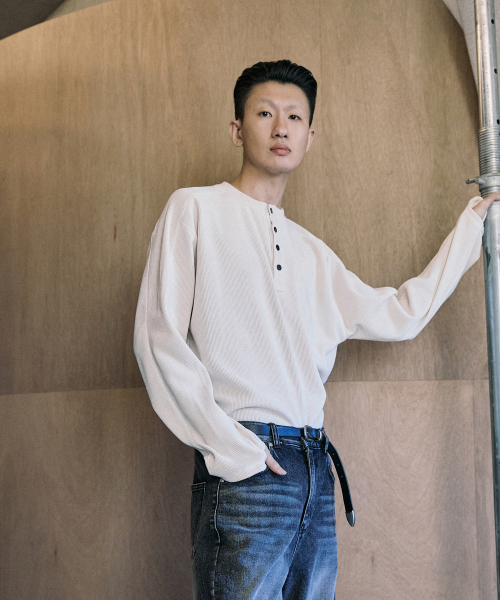 P.IN.O（ピインオ）の「ヴィンテージワッフルヘンリーネックロングスリーブ - クリーム（Tシャツ/カットソー・メンズ・その他・MEDIUM/LARGE）」の3枚目の写真