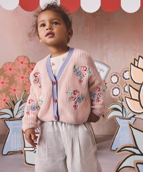 Cath Kidston(キャスキッドソン)の「キッズ 刺繍カーディガン Flower Bunch Embroidery(カーディガン/ボレロ・キッズ・ピンク・122/110/98)」の5枚目の写真