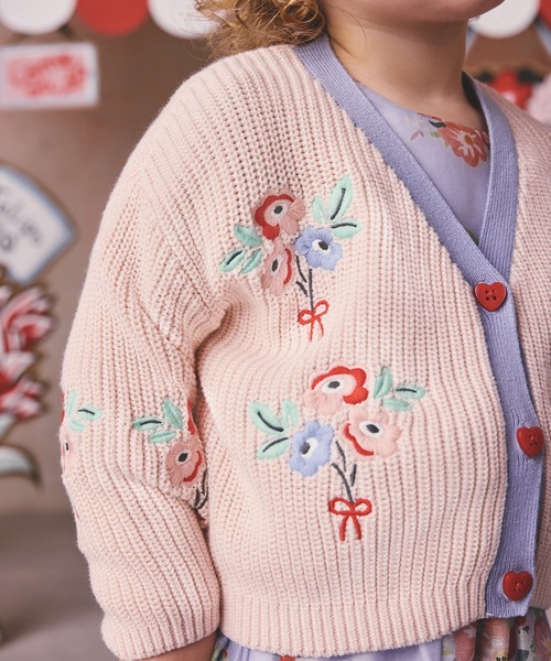 Cath Kidston(キャスキッドソン)の「キッズ 刺繍カーディガン Flower Bunch Embroidery(カーディガン/ボレロ・キッズ・ピンク・122/110/98)」の7枚目の写真