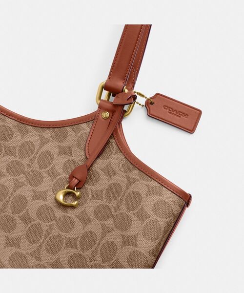 デイ トート バッグ・シグネチャー キャンバス（トートバッグ）｜COACH