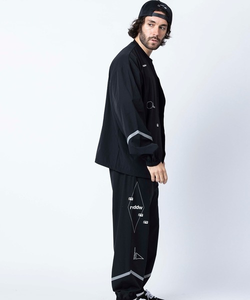 reversal.dogi.design.works(リバーサル・ドーギ・デザイン・ワークス)の「<reversal/リバーサル>4WAY DRY JOGGER PANTS(その他パンツ・メンズ・ブラック・X-LARGE/LARGE/MEDIUM)」の11枚目の写真