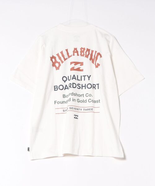 BILLABONG(ビラボン)の「BILLABONG メンズ ARCH 73 Tシャツ 【2026年春夏モデル】/ビラボンバックプリント半袖Tシャツ(Tシャツ/カットソー・メンズ・オフホワイト/ブラック系その他・MEDIUM/LARGE/X-LARGE)」の4枚目の写真