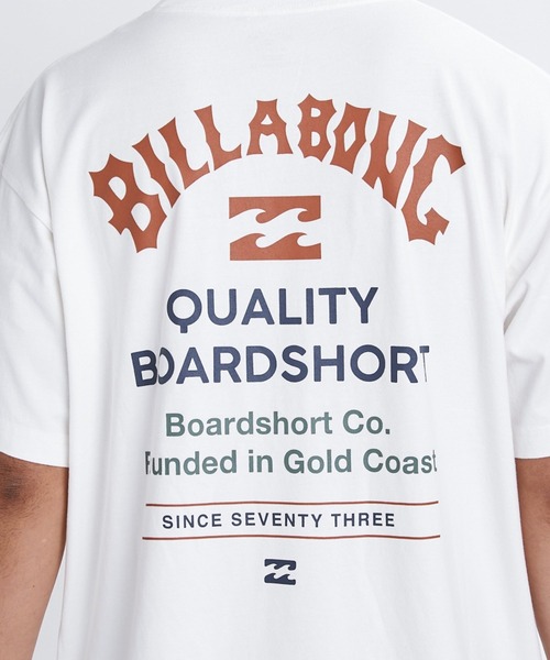 BILLABONG(ビラボン)の「BILLABONG メンズ ARCH 73 Tシャツ 【2026年春夏モデル】/ビラボンバックプリント半袖Tシャツ(Tシャツ/カットソー・メンズ・オフホワイト/ブラック系その他・MEDIUM/LARGE/X-LARGE)」の10枚目の写真