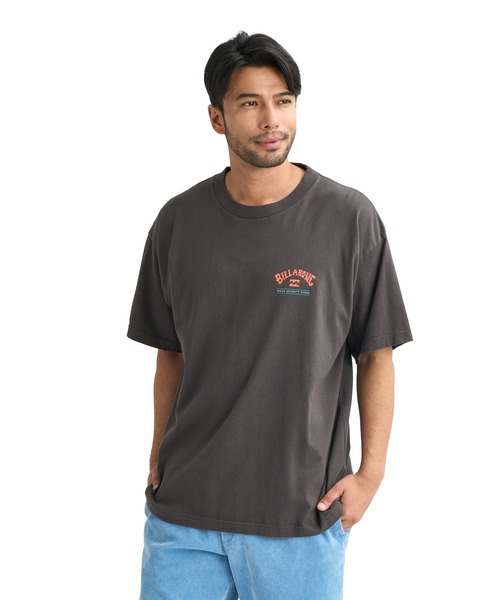 BILLABONG(ビラボン)の「BILLABONG メンズ ARCH 73 Tシャツ 【2026年春夏モデル】/ビラボンバックプリント半袖Tシャツ(Tシャツ/カットソー・メンズ・オフホワイト/ブラック系その他・MEDIUM/LARGE/X-LARGE)」の12枚目の写真