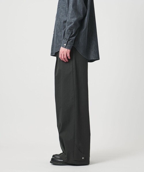 UNITED ARROWS & SONS（ユナイテッドアローズアンドサンズ）の「＜UNITED ARROWS & SONS＞ C TWL HEM/SNAP 1P PANTS/パンツ（チノパンツ・メンズ・ベージュ/ダークグレー・S/M/L/XL）」の7枚目の写真