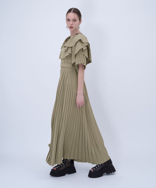 HARE(ハレ)の「【2WAYで着れる】オフショルZIPプリーツワンピース(HARE)(ワンピース・レディース・ブルー/ブラック/ベージュ・FREE)」の8枚目の写真