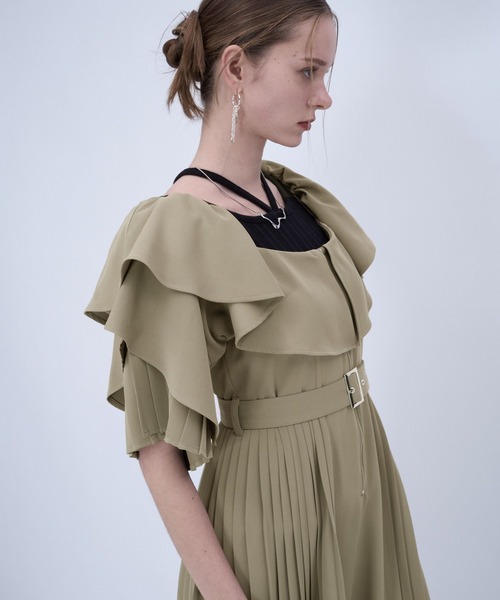 HARE(ハレ)の「【2WAYで着れる】オフショルZIPプリーツワンピース(HARE)(ワンピース・レディース・ブルー/ブラック/ベージュ・FREE)」の18枚目の写真
