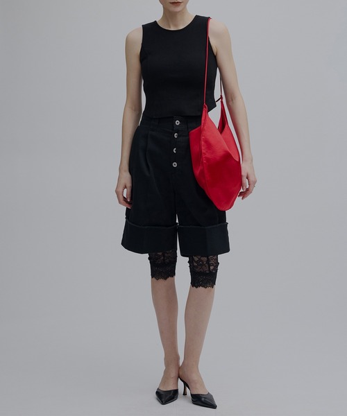 Ameri(アメリ)の「CURVE SATIN TOTE BAG(ショルダーバッグ・レディース・レッド/ブラック/アイボリー・FREE)」の14枚目の写真