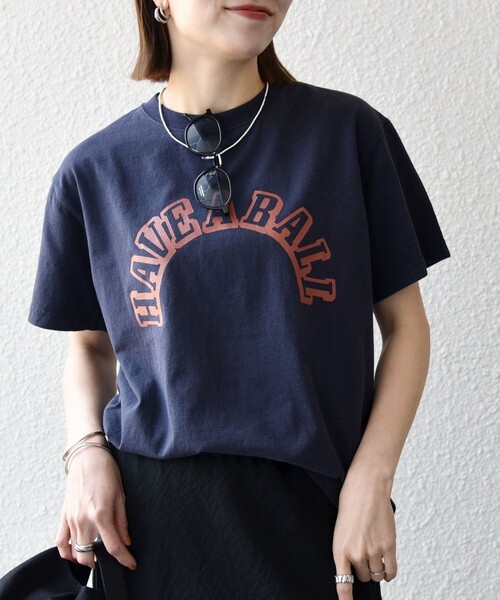 SHIPS any（シップス エニィ）の「GULFCOAST SPORTSWEAR:〈洗濯機可能〉ヴィンテージ ライク グラフィック TEE（Tシャツ/カットソー・レディース・ホワイト/ライトグレー/ブラウン/グリーン/ネイビー・ONE SIZE）」の5枚目の写真