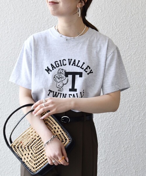 SHIPS any（シップス エニィ）の「GULFCOAST SPORTSWEAR:〈洗濯機可能〉ヴィンテージ ライク グラフィック TEE（Tシャツ/カットソー・レディース・ホワイト/ライトグレー/ブラウン/グリーン/ネイビー・ONE SIZE）」の18枚目の写真
