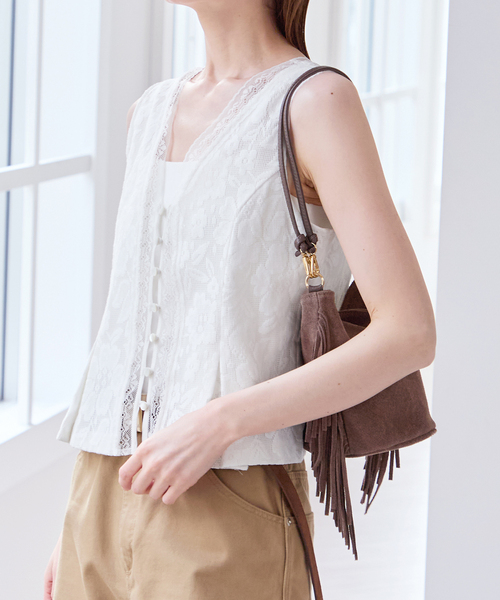U by SPICK&SPAN(ユーバイスピックアンドスパン)の「メッシュレースタンクブラウス(シャツ/ブラウス・レディース・ホワイト/ブラック・FREE)」の4枚目の写真