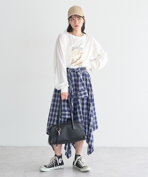 earth music&ecology（アースミュージックアンドエコロジー）の「アソートグラフィックロンT（Tシャツ/カットソー・レディース・B/A/C・FREE）」の5枚目の写真