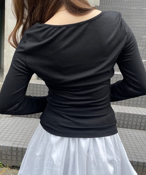 ROGER AND RAW(ロジャーアンドロウ)の「レース レイヤード サテンリボントップス(Tシャツ/カットソー・レディース・ブラック/ベビーピンク・FREE)」の3枚目の写真