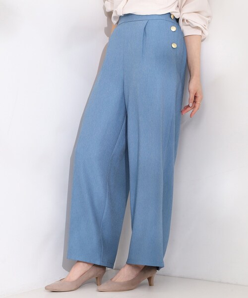 SHOO・LA・RUE（シューラルー）の「サイドボタンデニム風ワイドパンツ（その他パンツ・レディース・ブルー/ブラック/ベージュ/ネイビー・01/02/03/04）」の4枚目の写真