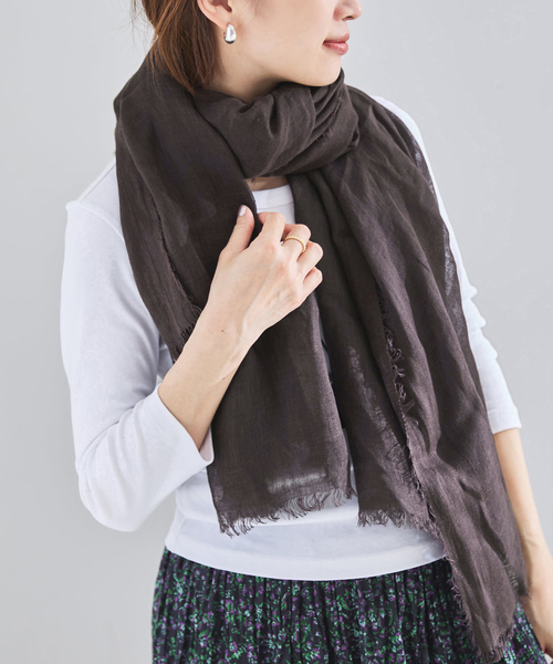 IENA（イエナ）の「NIMNIMDUAI/ニムニムデュアイ PLAIN GAUZE STOLE ストール（ストール/ショール・レディース・ブラウン/キャメル/ピンク/ベージュ/ブルー系その他/オレンジ・FREE）」の22枚目の写真