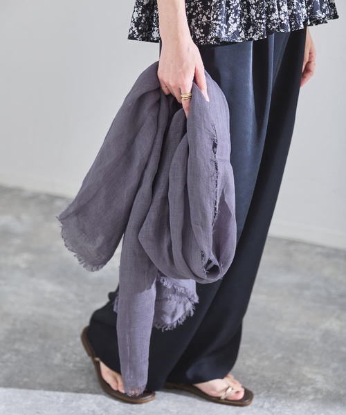 IENA（イエナ）の「NIMNIMDUAI/ニムニムデュアイ PLAIN GAUZE STOLE ストール（ストール/ショール・レディース・ブラウン/キャメル/ピンク/ベージュ/ブルー系その他/オレンジ・FREE）」の12枚目の写真
