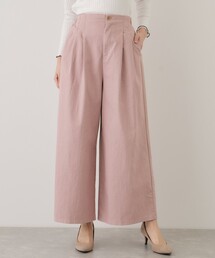 タック入りワイドパンツ