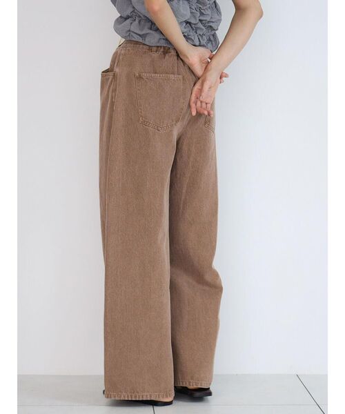 FIKA.（フィーカ）の「Waist tuck fade denim pants（デニムパンツ・レディース・ブラウン/キャメル/グリーン系その他3・MEDIUM）」の17枚目の写真