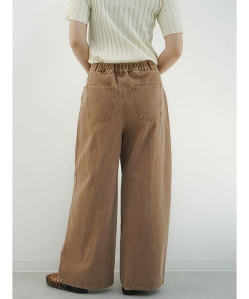 FIKA.（フィーカ）の「Waist tuck fade denim pants（デニムパンツ・レディース・ブラウン/キャメル/グリーン系その他3・MEDIUM）」の22枚目の写真