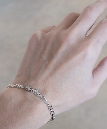 PR01.（ピーアールワン）の「SENTI TWISTED CHAIN MAG BRACELET　ツイストチェーンマグネットブレス（ブレスレット）」