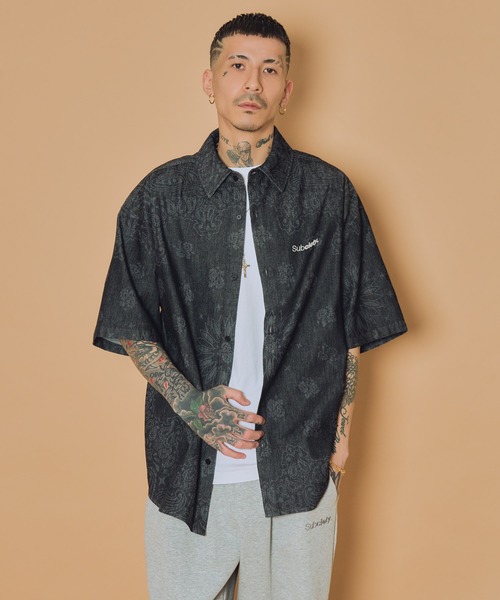 Subciety(サブサエティ)の「Loose fit denim shirt(シャツ/ブラウス・メンズ・ブラック/ワンウォッシュ/インディゴブルー/ブラック系その他・MEDIUM/LARGE/SMALL/X-LARGE)」の10枚目の写真