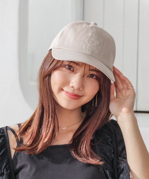 Honeys(ハニーズ)の「ハートロゴキャップ(キャップ・レディース・ライトベージュ/ブラック/ホワイト/ピンク・S/M)」の4枚目の写真