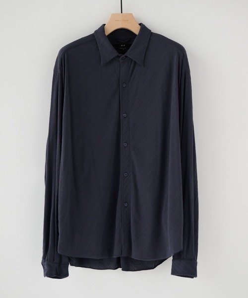 PUBLIC TOKYO(パブリックトウキョウ)の「【P.T】High-gauge Jacquard Shirts /ウォッシャブル/コットン100%/夏服/伸縮性/日本製(シャツ/ブラウス・メンズ・サックスブルー/ダークグレー・S/M)」の2枚目の写真