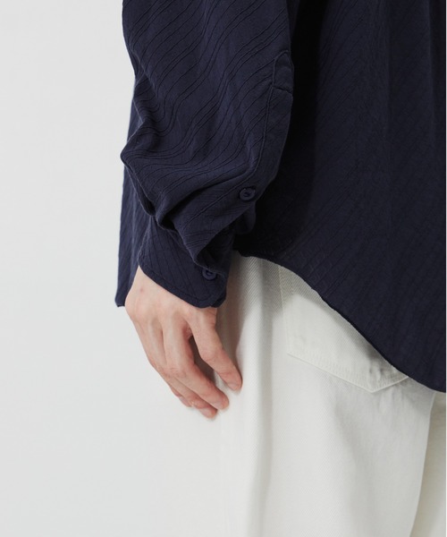 PUBLIC TOKYO(パブリックトウキョウ)の「【P.T】High-gauge Jacquard Shirts /ウォッシャブル/コットン100%/夏服/伸縮性/日本製(シャツ/ブラウス・メンズ・サックスブルー/ダークグレー・S/M)」の14枚目の写真