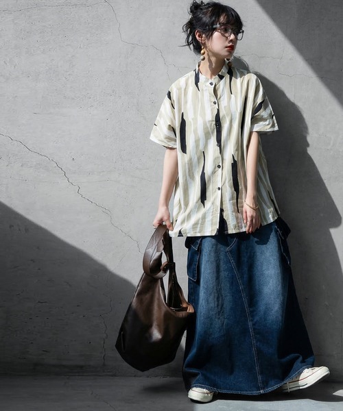 antiqua(アンティカ)の「綿100% ストライプ柄 シャツ(シャツ/ブラウス・レディース・ブラック/ベージュ・ONESIZE)」の6枚目の写真