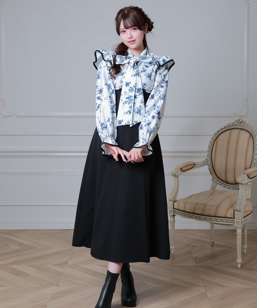 Anely(アネリー)の「花柄 ボウタイ リボン ドッキング ロング ワンピース(ワンピース・レディース・ブラック/チャコールグレー/ネイビー・FREE)」の1枚目の写真