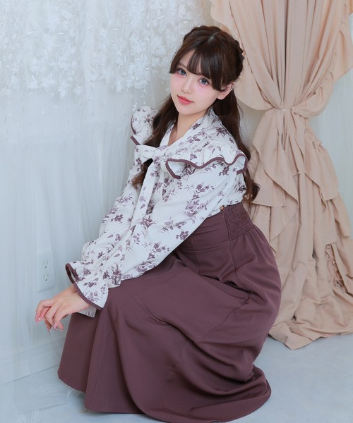 Anely(アネリー)の「花柄 ボウタイ リボン ドッキング ロング ワンピース(ワンピース・レディース・ブラック/チャコールグレー/ネイビー・FREE)」の11枚目の写真