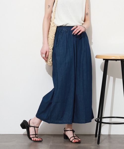 atONE（アットワン）の「エアリーデニム前タックワイドパンツ（デニムパンツ・レディース・ネイビー/ワンウォッシュ・M/L/LL/3L/4L）」の11枚目の写真