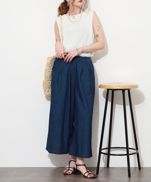 atONE（アットワン）の「エアリーデニム前タックワイドパンツ（デニムパンツ・レディース・ネイビー/ワンウォッシュ・M/L/LL/3L/4L）」の17枚目の写真