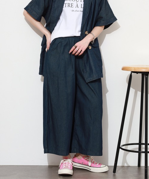 atONE（アットワン）の「エアリーデニム前タックワイドパンツ（デニムパンツ・レディース・ネイビー/ワンウォッシュ・M/L/LL/3L/4L）」の5枚目の写真