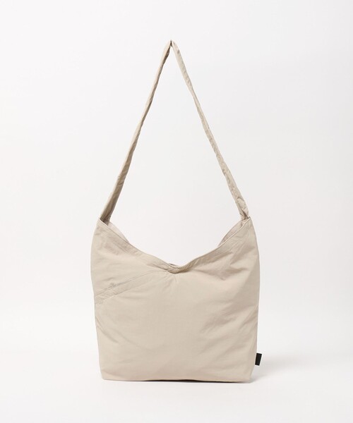 green label relaxing（グリーンレーベルリラクシング）の「【別注】＜fellowww＞GLR アズマ ショルダー バッグ（ショルダーバッグ・メンズ・ナチュラル/ブラック・FREE）」の5枚目の写真