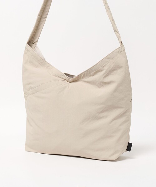green label relaxing（グリーンレーベルリラクシング）の「【別注】＜fellowww＞GLR アズマ ショルダー バッグ（ショルダーバッグ・メンズ・ナチュラル/ブラック・FREE）」の20枚目の写真
