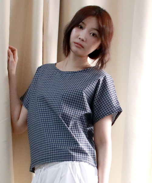 DEMARC(ドゥマーク)の「checkered mini French short-sleeved shirt Blue(Tシャツ/カットソー・レディース・ブルー・SMALL/MEDIUM)」の8枚目の写真