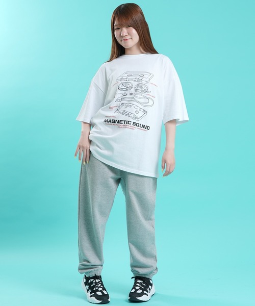SIDEWAY STANCE(サイドウェイスタンス)の「【SIDEWAY STANCE】 グラフィック プリント 半袖 Tシャツ(Tシャツ/カットソー・メンズ・ホワイト/オートミール/ライトグレー系1/ライトグレー系3/ホワイト系3/パープル系2/ブラック系2/ホワイト系2/ホワイト系1/ホワイト系/ブラック/ブラック系3/ブラック系1/カーキ系/ブラック系・MEDIUM/SMALL/X-LARGE/LARGE)」の22枚目の写真