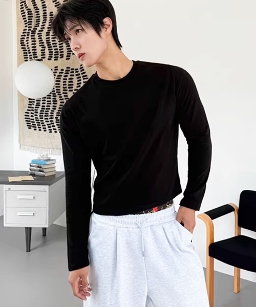 NOWLE(ノウル)の「【NOWLE】タイトフィット エッセンシャル クルーネック ボックス ロンT(Tシャツ/カットソー・メンズ・グレー/ブラック・X-LARGE/LARGE/MEDIUM/SMALL)」の8枚目の写真