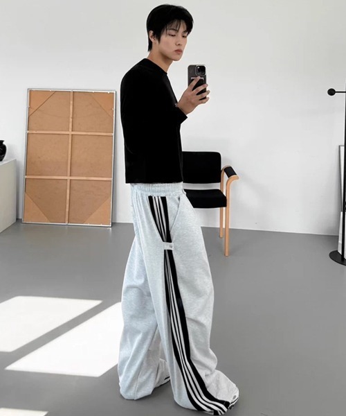 NOWLE(ノウル)の「【NOWLE】タイトフィット エッセンシャル クルーネック ボックス ロンT(Tシャツ/カットソー・メンズ・グレー/ブラック・X-LARGE/LARGE/MEDIUM/SMALL)」の15枚目の写真