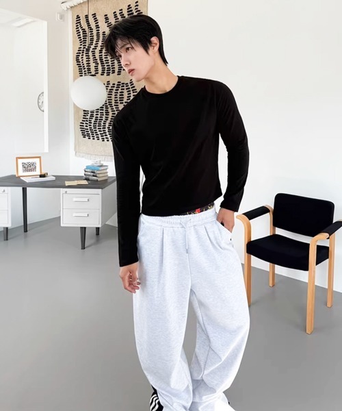 NOWLE(ノウル)の「【NOWLE】タイトフィット エッセンシャル クルーネック ボックス ロンT(Tシャツ/カットソー・メンズ・グレー/ブラック・X-LARGE/LARGE/MEDIUM/SMALL)」の22枚目の写真