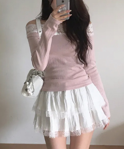 VIVID LADY（ビビッドレディー）の「レースネック オフショルダータイトトップス（Tシャツ/カットソー・レディース・ピンク/アイボリー・FREE）」の8枚目の写真