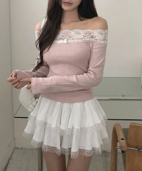 VIVID LADY（ビビッドレディー）の「レースネック オフショルダータイトトップス（Tシャツ/カットソー・レディース・ピンク/アイボリー・FREE）」の5枚目の写真